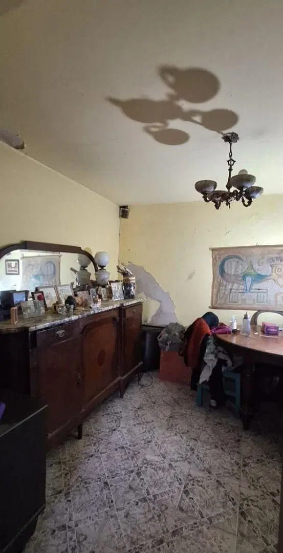 VERSALLES AVENIDA JUAN B.JUSTO 9400 HERMOSA CASA PARA RECICLAR 5 AMBIENTES MAS LOCAL LOTE 8.66 X 28 1