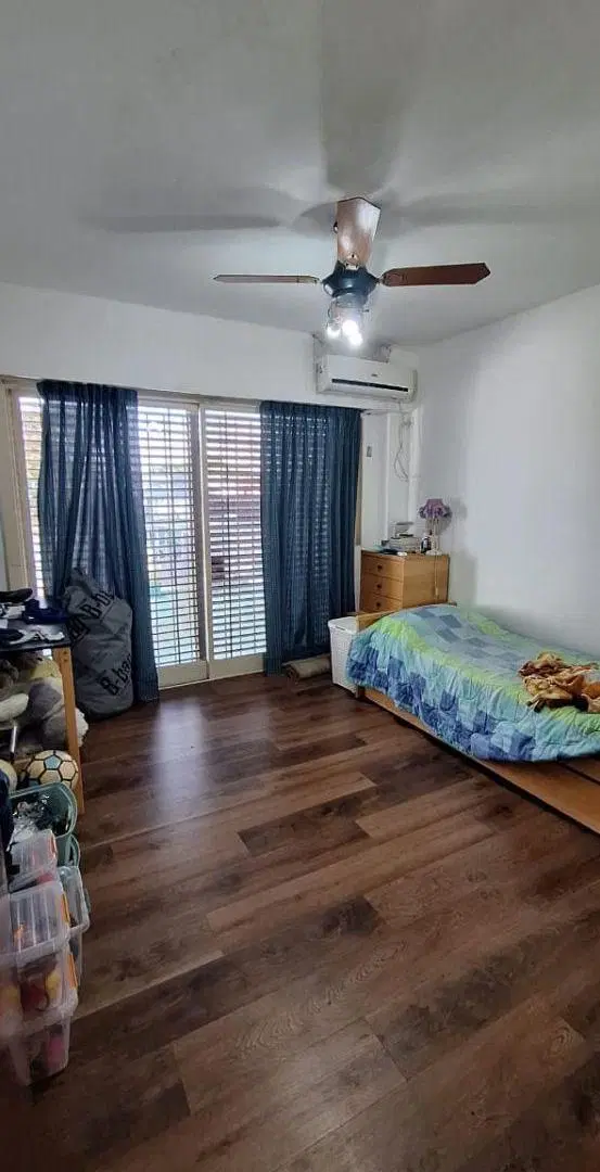 VILLA DEVOTO. B.SAN PEDRO. DESAGUADERO 2500. EXCELENTE CASA 5 AMBIENTES MAS DEP.PATIO PISCina 2