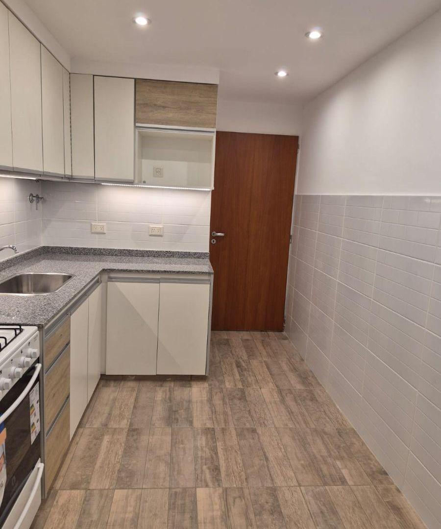 Foto de Casa en Lote Propio de 3 Ambientes en Villa del Parque, imagen 2