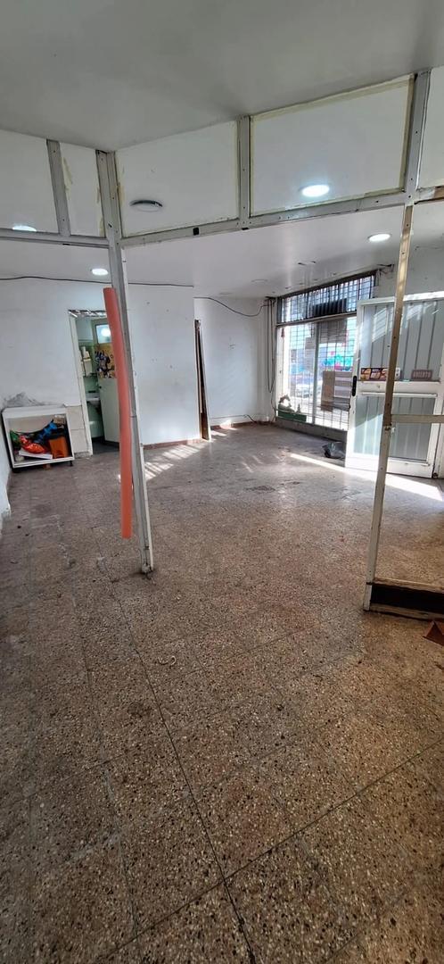 Foto de VILLA DEVOTO RAMON LISTA 5200 ESQ.CALDERON DE LA BARCA. LOCA, imagen 1