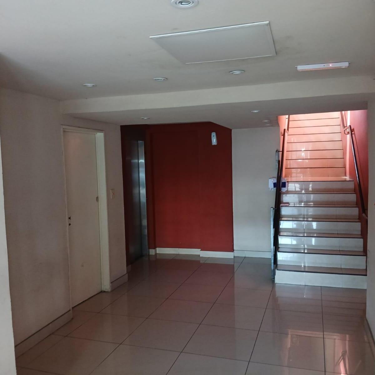 Venta Monoambiente en Villa Urquiza, Zona Tranquila y con Buenos Accesos 4