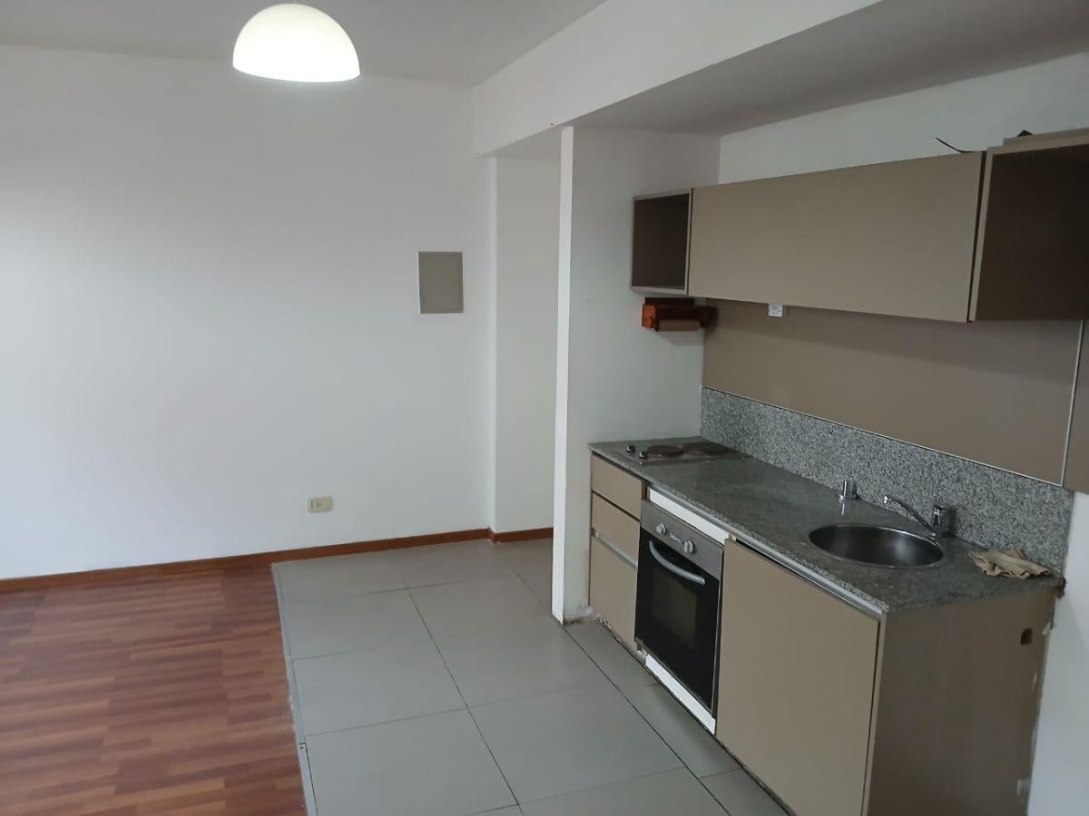 Foto de Alquiler monoambiente al frente con expensa y servicios incluidos, imagen 4