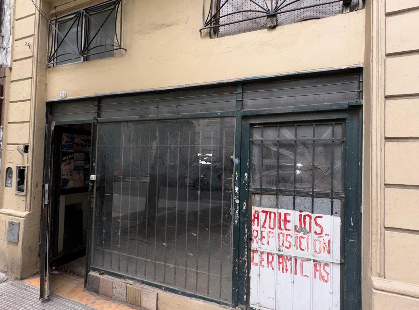 Foto de local a refaccionar con mucho potencial, patio y dos plantas, imagen 4