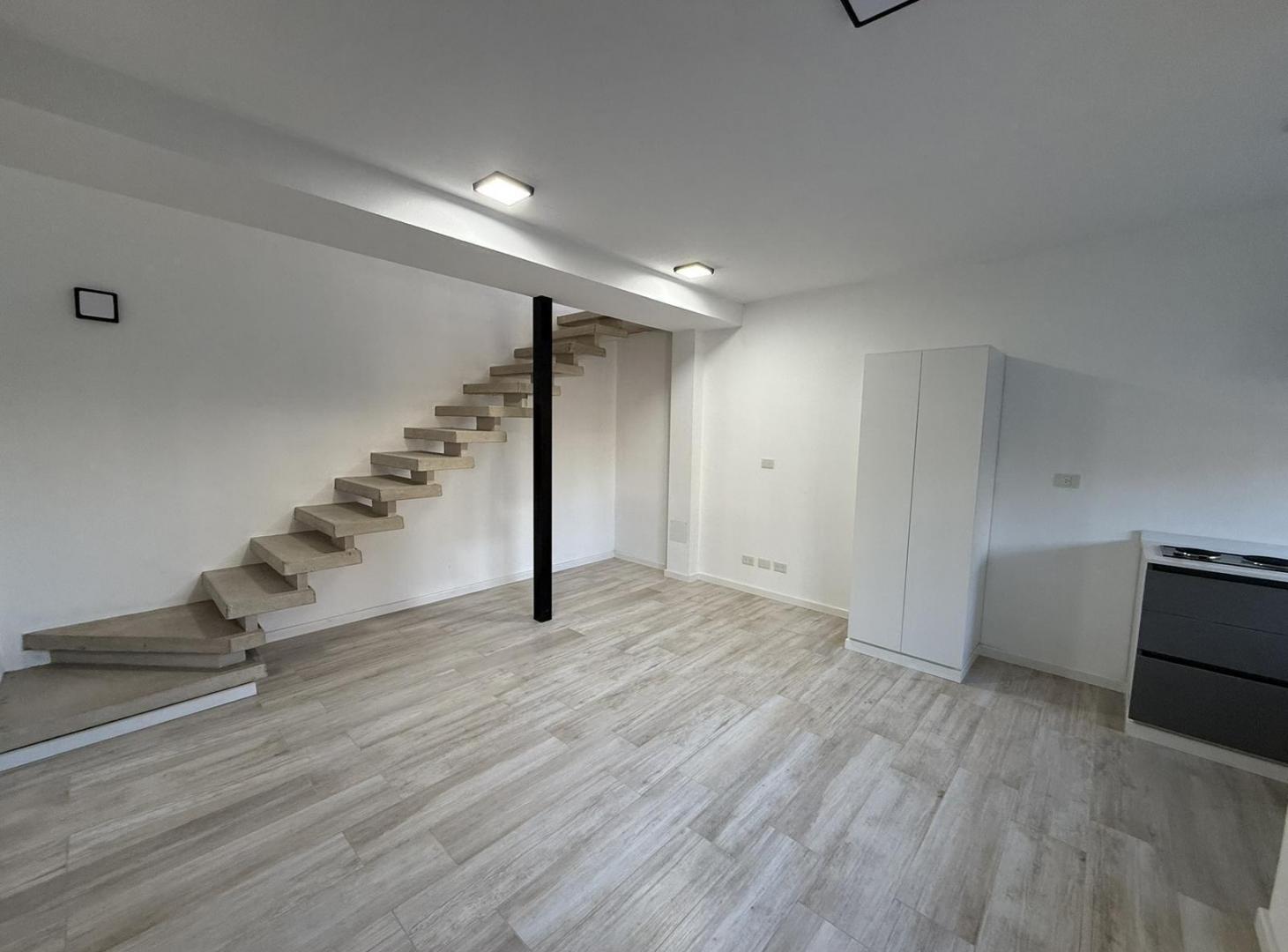 Foto de DEPTO | 2 AMBIENTES | DÚPLEX | COCHERA | AIRE ACONDICIONADO | CHAMPAGNAT, imagen 5