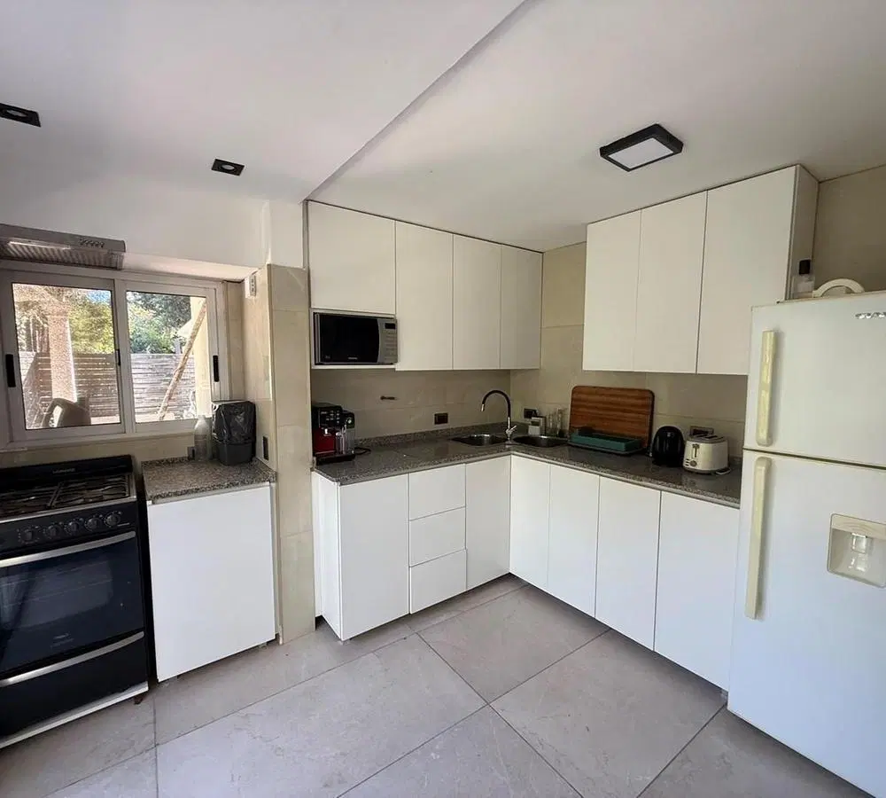 CASA | 5 AMBIENTES | 3 DORMITORIOS | JARDÍN | PARRILLA | LA CASCADA 2