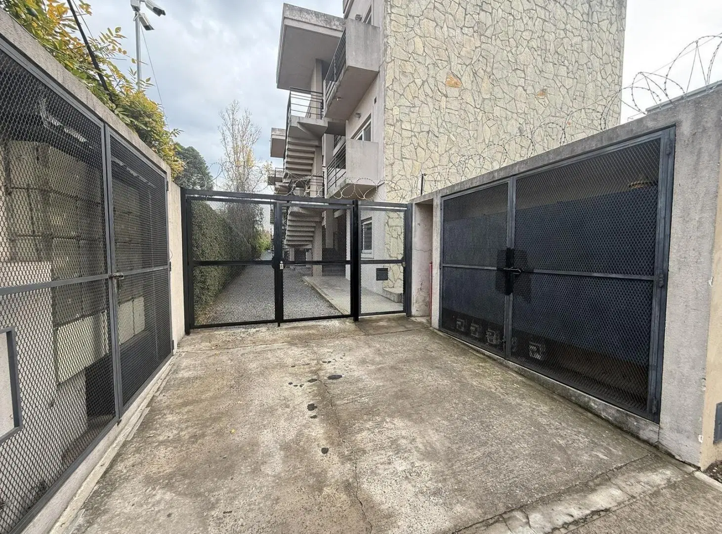 DEPTO | 2 AMBIENTES | COCHERA | PISCINA | BAJAS EXPENSAS | VILLA MORRA PILAR 1