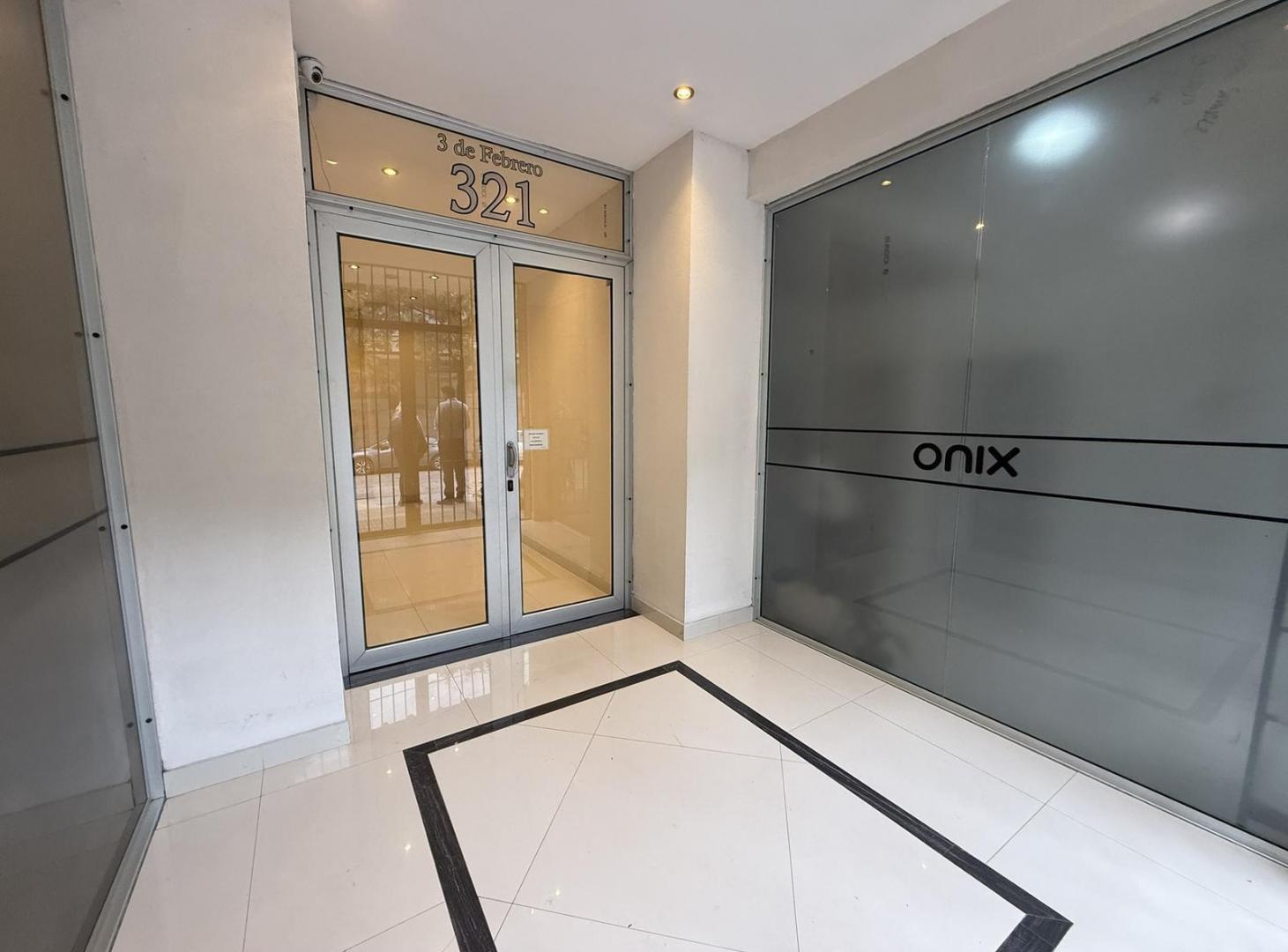Foto de OFICINA | 3 AMBIENTES | COCHERA | EDIFICIO CORPORATIVO | ASCENSOR |, imagen 1