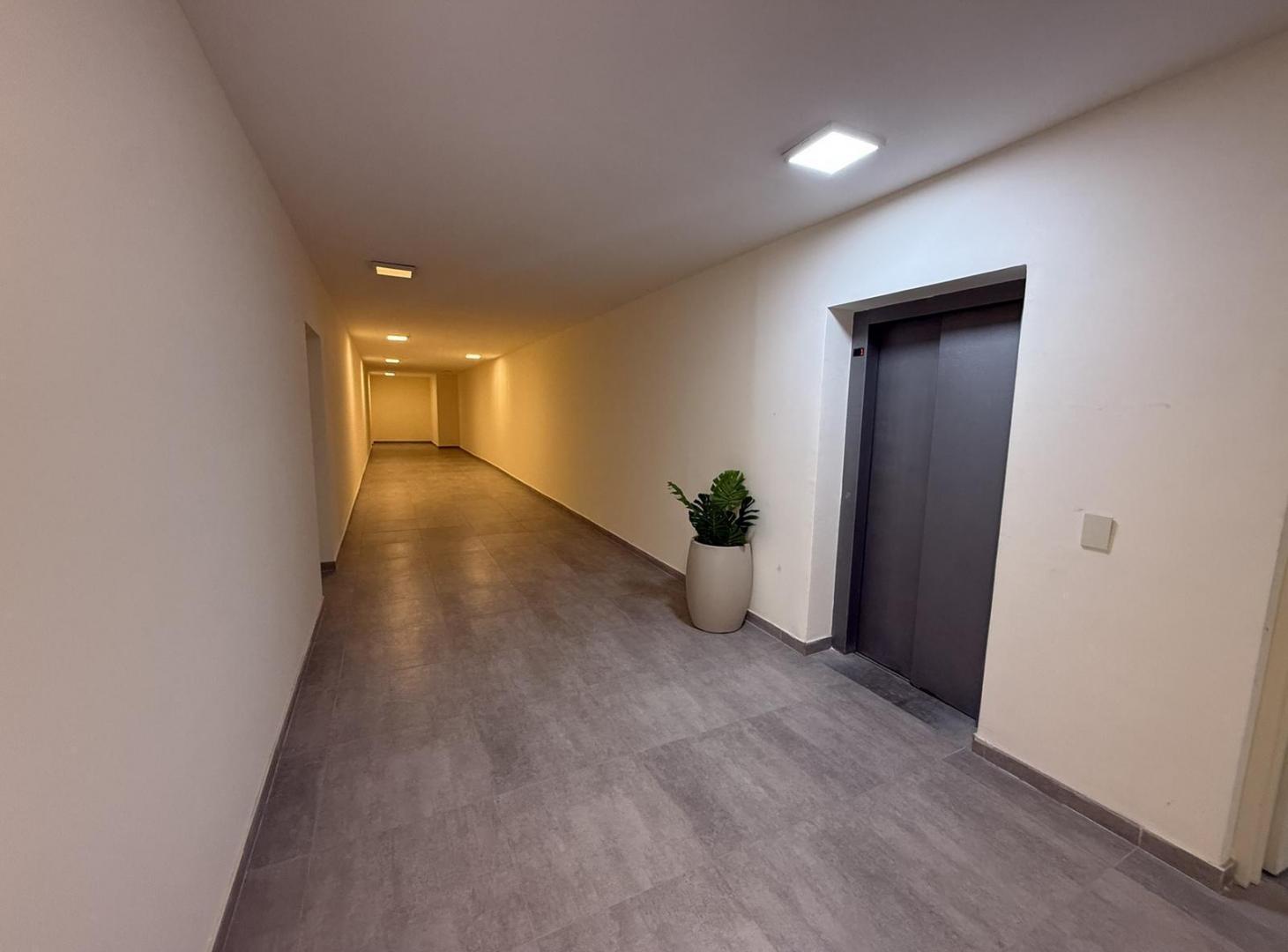 Foto de DEPTO | 2 AMBIENTES | SUITE | COCHERA CUBIERTA | APTO PROFESIONAL |, imagen 3