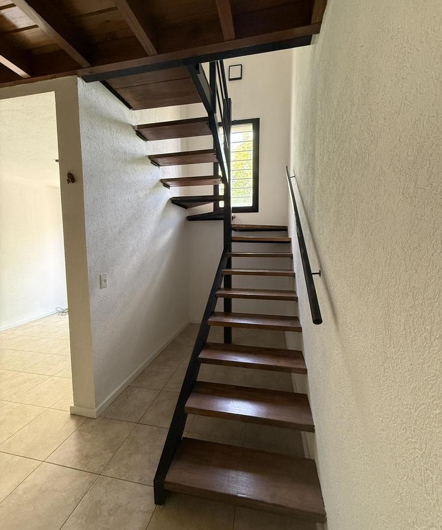 Foto de DÚPLEX | 2 AMBIENTES | BALCÓN TERRAZA | EN PRIMER PISO | COCHERA |, imagen 3