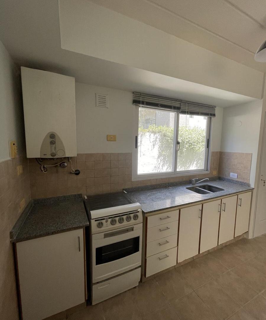 Foto de DEPTO | 3 AMBIENTES | JARDÍN | PARRILLA | COCHERA | CONDOMINIO PILAR, imagen 5