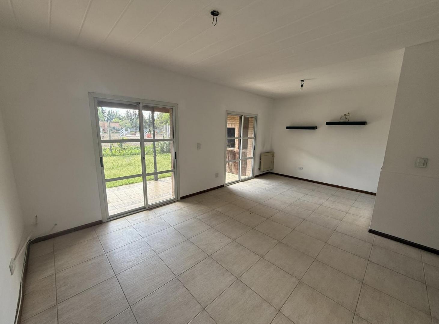 Foto de DÚPLEX | 3 AMBIENTES | CON RENTA | JARDÍN | PARRILLA | NUEVO PILAR, imagen 5
