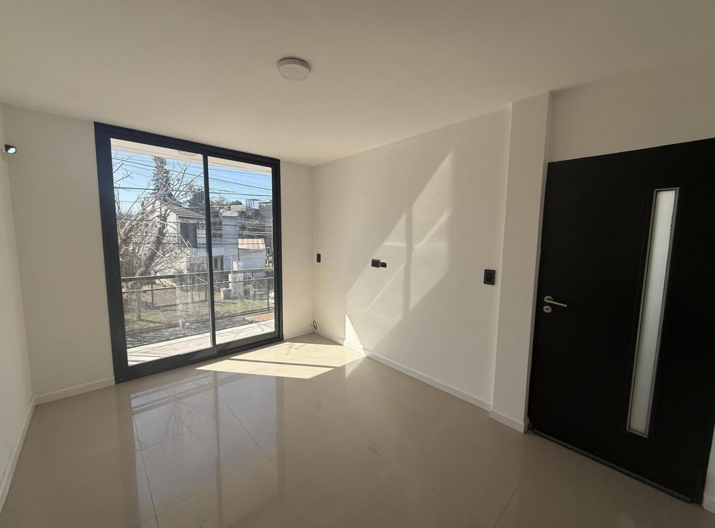 Foto de DEPTO | 2 AMBIENTES | COCHERA | BAJAS EXPENSAS | BALCÓN | VILLA MORRA, imagen 5