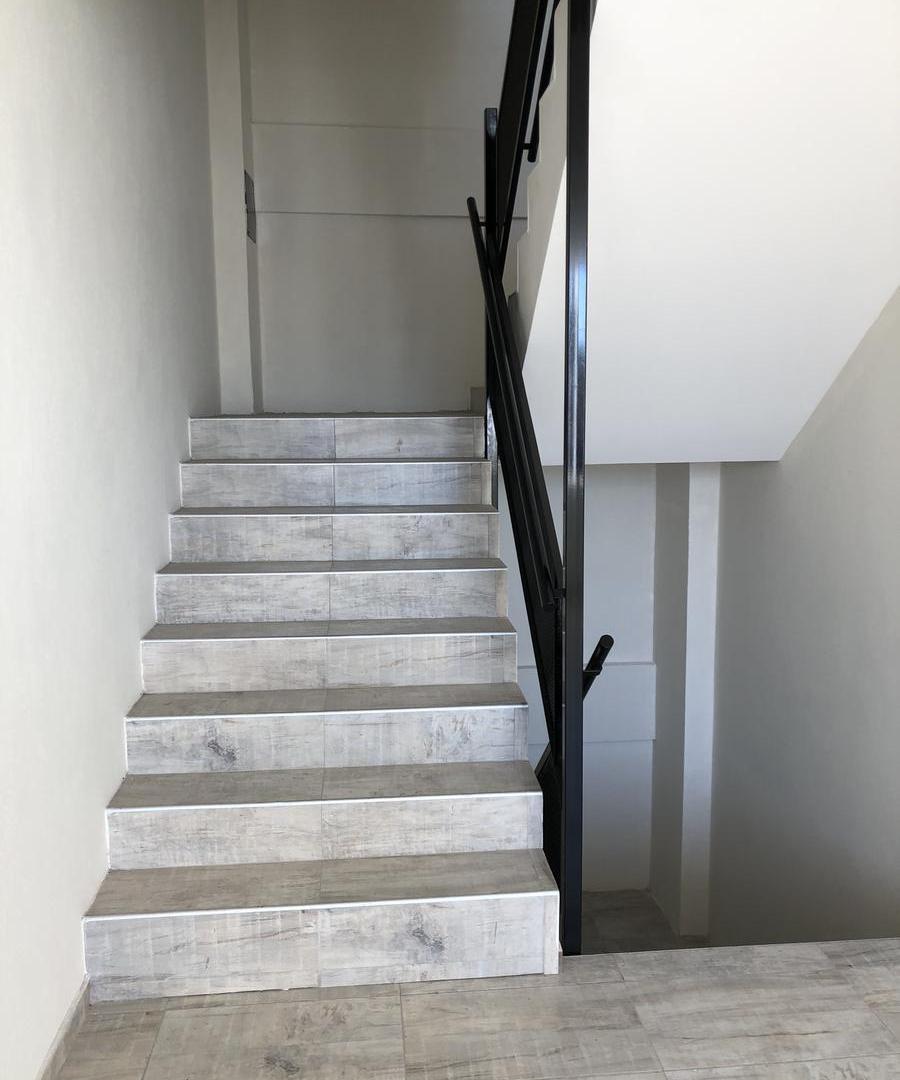 Foto de DEPTO | 2 AMBIENTES | COCHERA | BAJAS EXPENSAS | BALCÓN | VILLA MORRA, imagen 1