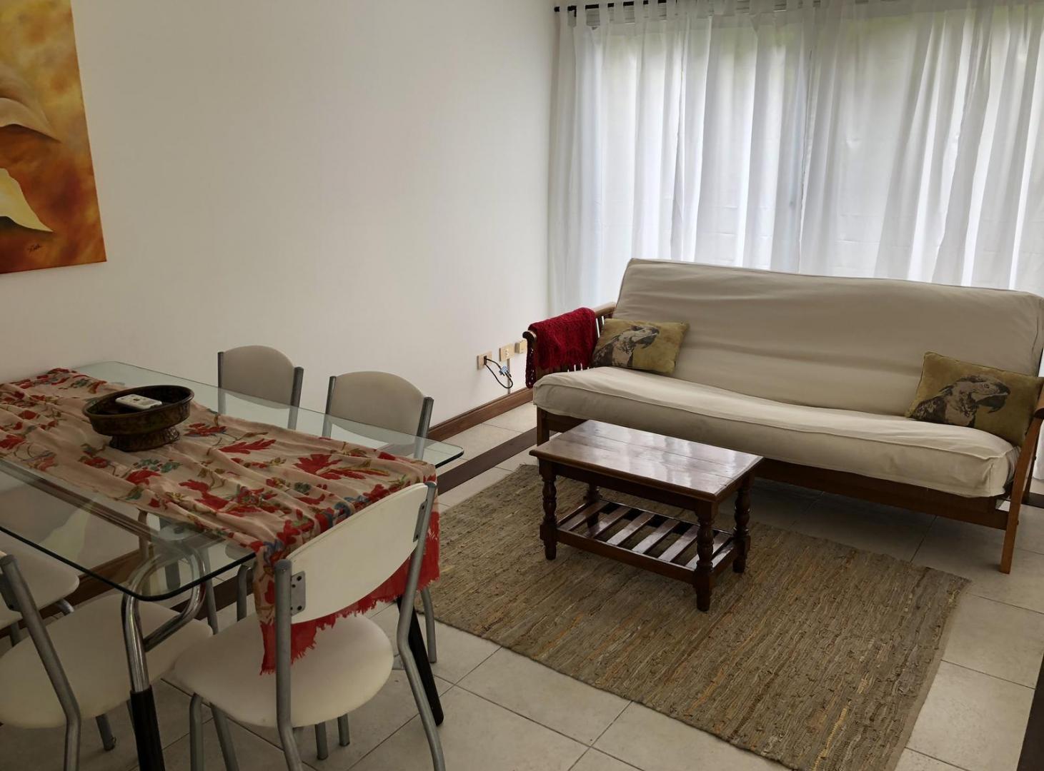 Foto de DEPTO | 2 AMBIENTES | JARDÍN | PARRILLA | COCHERA | LAS MERCEDES, imagen 5