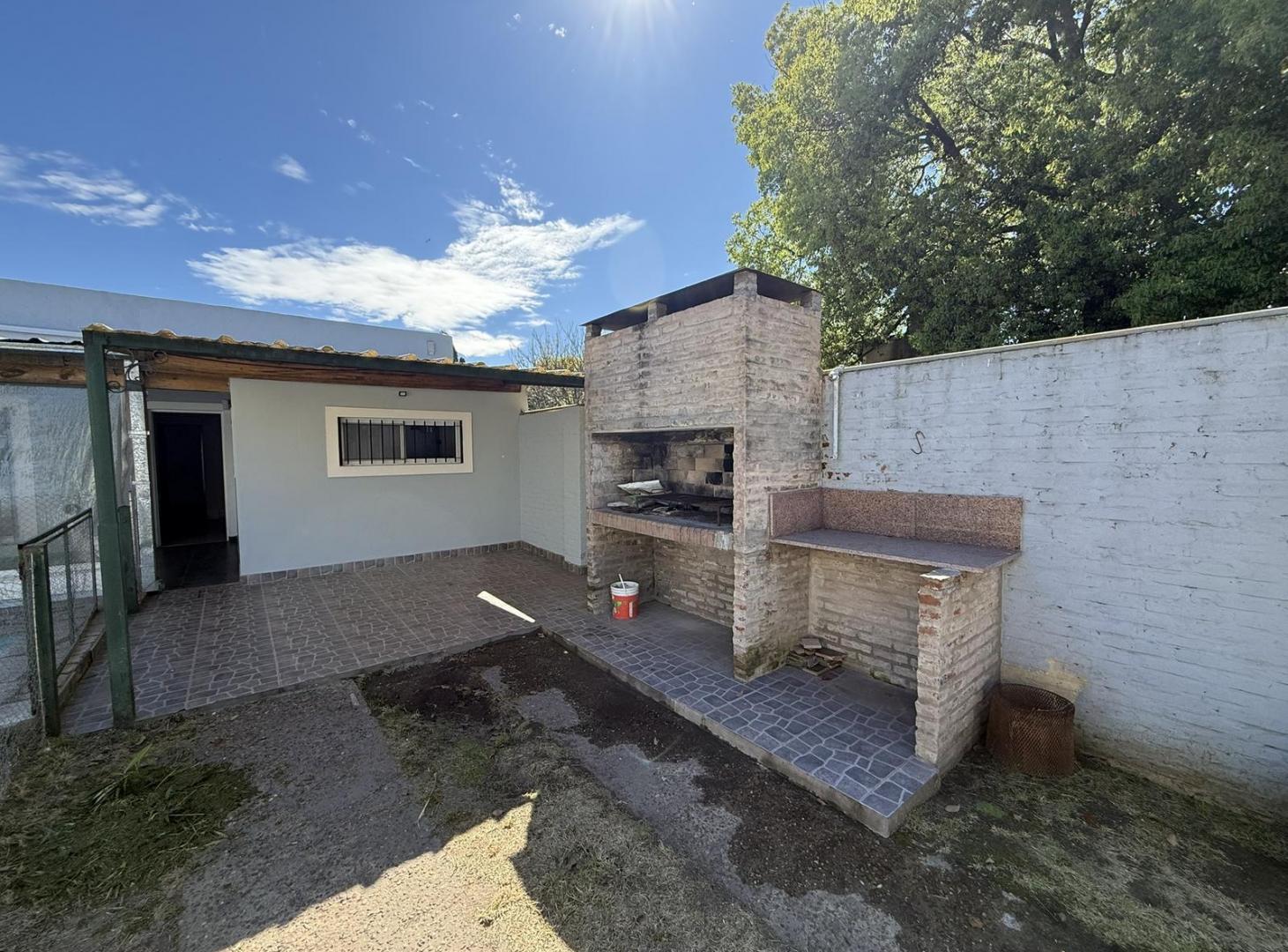 Foto de CASA | 4 AMBIENTES | PISCINA | PARRILLA | COCHERA TRIPLE | PILAR CENTRO, imagen 2