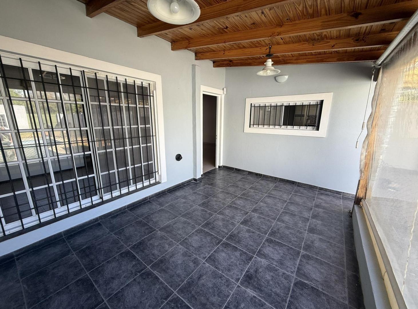 Foto de CASA | 4 AMBIENTES | PISCINA | PARRILLA | COCHERA TRIPLE | PILAR CENTRO, imagen 5