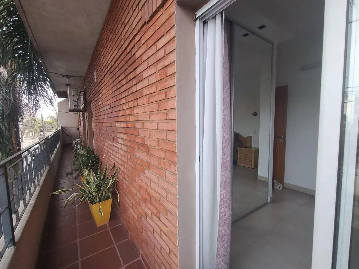 PH EN VENTA CIUDADELA - TOTALMENTE RECICLADO - CON BALCON Y TERRAZA 1