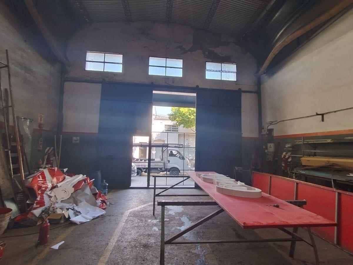 Foto de Bodega-Galpón con 230 m2 en venta en Ciudadela, imagen 4