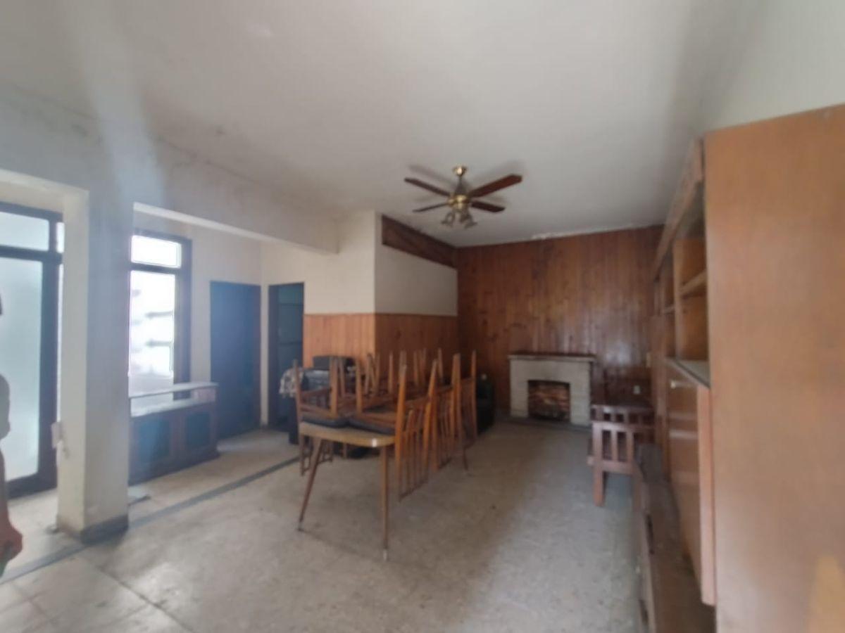 Foto de Venta Casa multifamiliar con galpòn, imagen 4