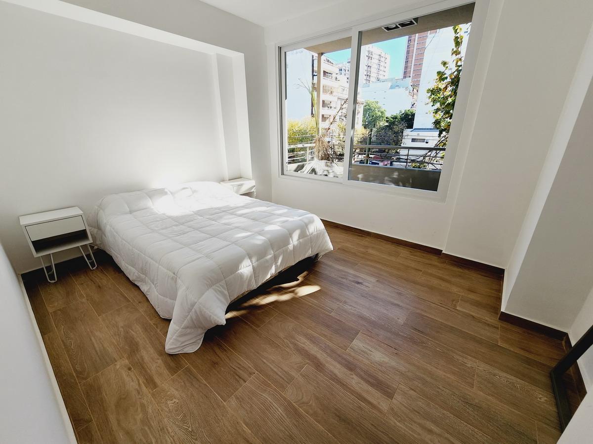 Piso de 4 Ambientes con Cochera Cubierta 2