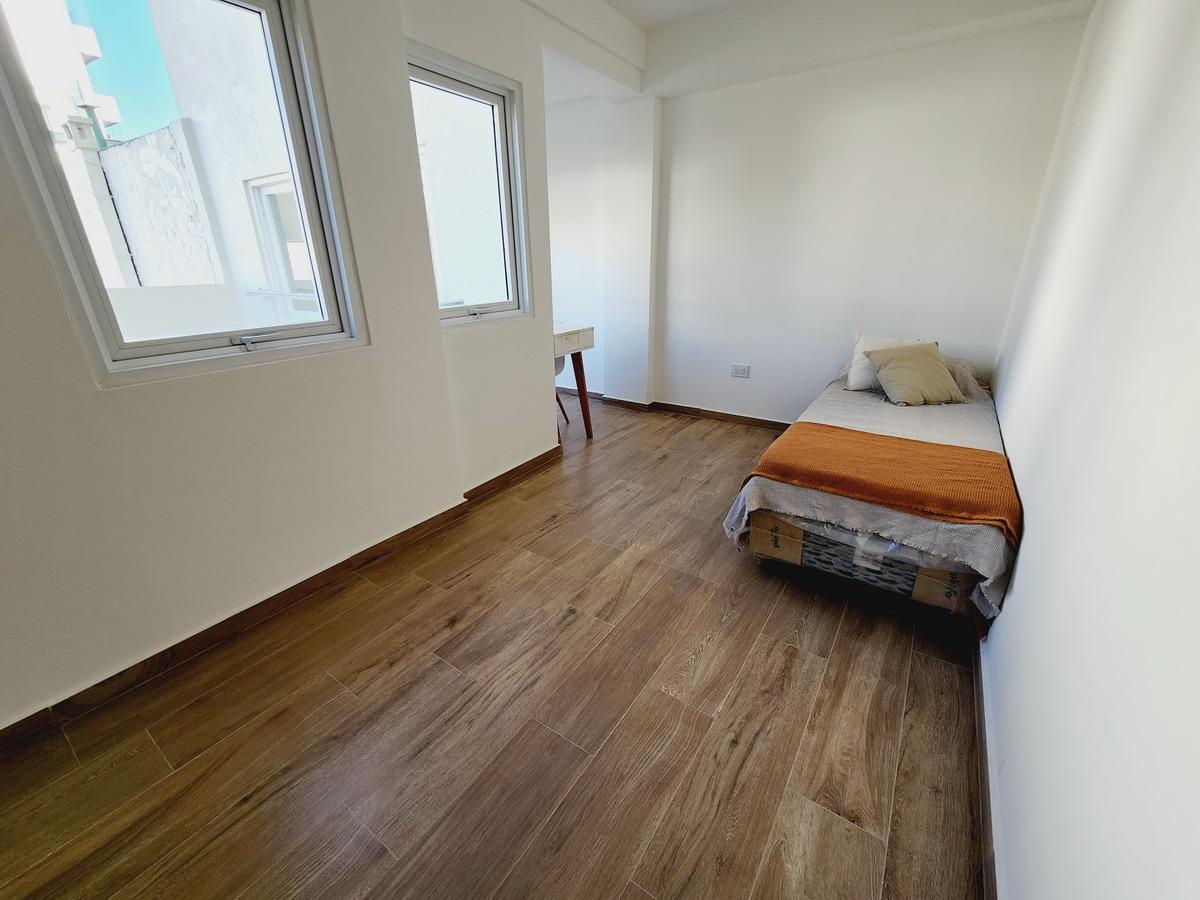 Piso de 4 Ambientes a Estrenar 3