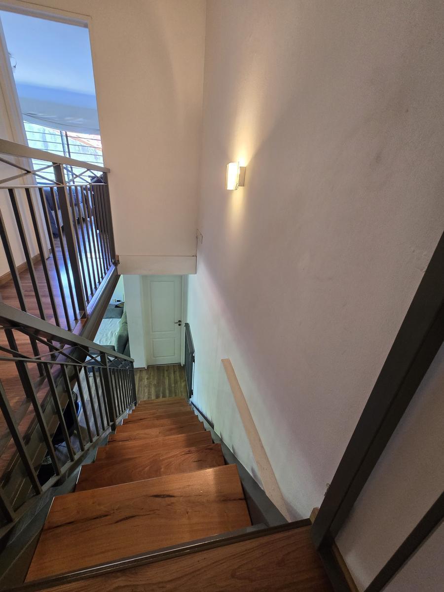 Foto de Depto en duplex 3 amb! Olivos. Con balcon y cochera., imagen 5