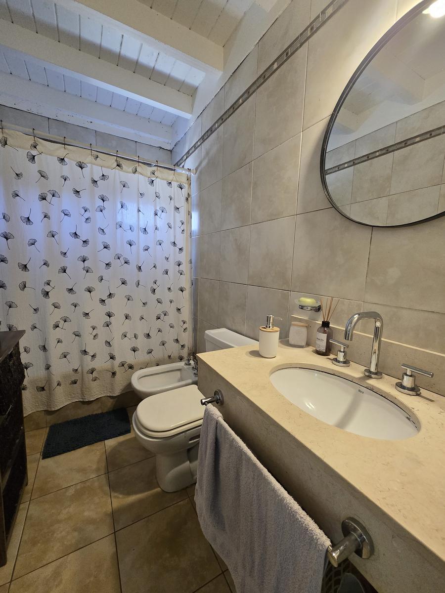 Foto de Depto en duplex 3 amb! Olivos. Con balcon y cochera., imagen 4