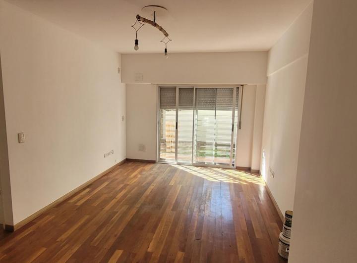 Departamento con cochera y jardin!!! 3