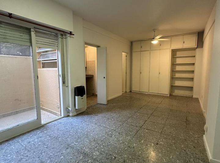 Departamento en Olivos-Vias/Maipu 2
