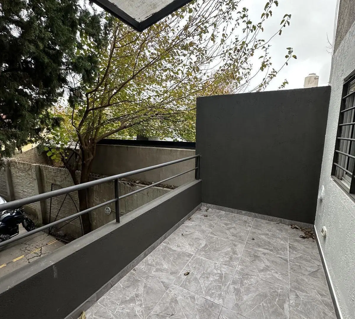 Impecable dos amb con cochera y baulera zona la salle 4