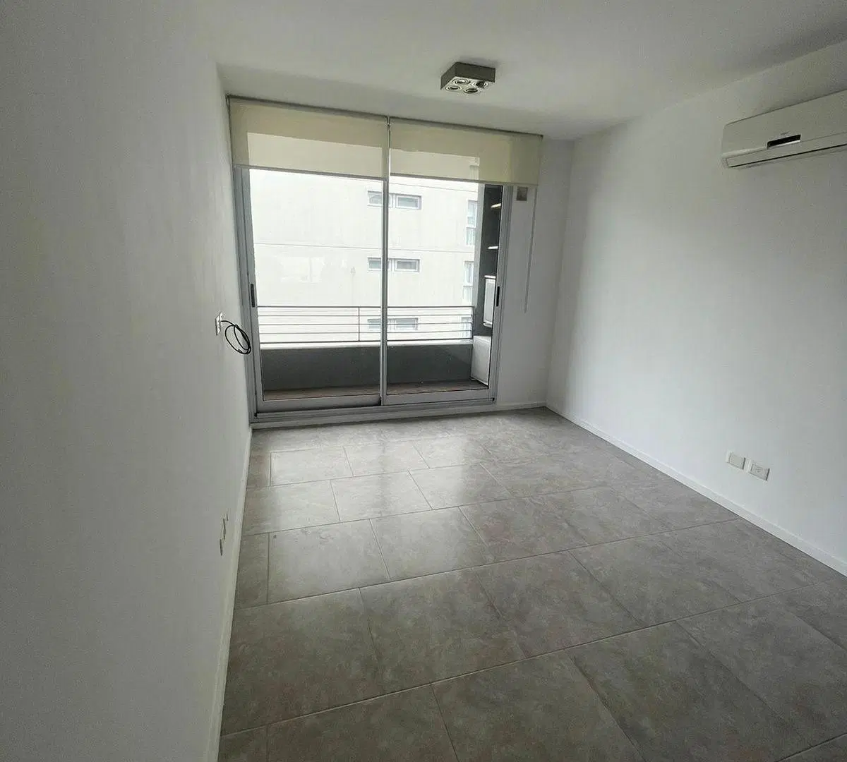Depto 2 amb con balcón en Vicente López 5