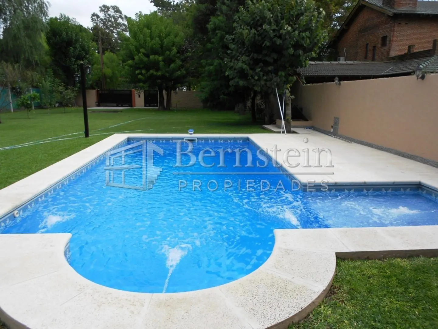 CASA QUINTA EN VENTA 2 DORMITORIOS PARQUE LELOIR ITUZAINGO 3