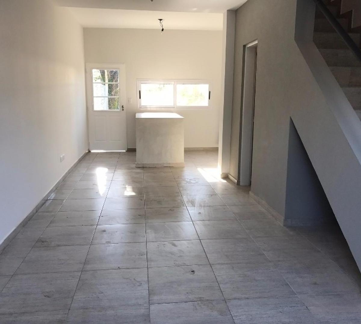 Foto de DUPLEX 2 DORMITORIOS EN ALQUILER VILLA UDANDO ITUZAINGO, imagen 2