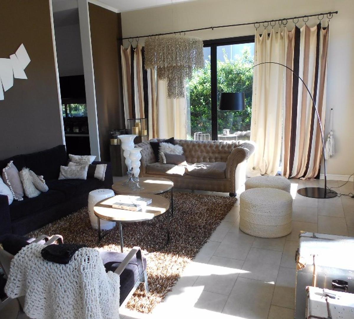 Foto de CASA EN VENTA :: ALTOS DEL SOL :: 5 AMBIENTES, imagen 2