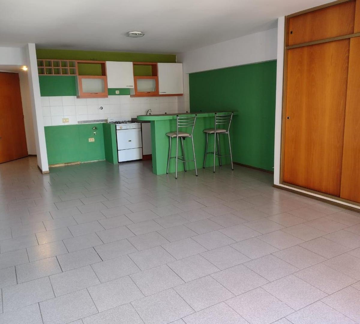 Foto de DEPARTAMENTO EN VENTA : MONOAMBIENTE DIVISIBLE : MORON 39m2, imagen 2