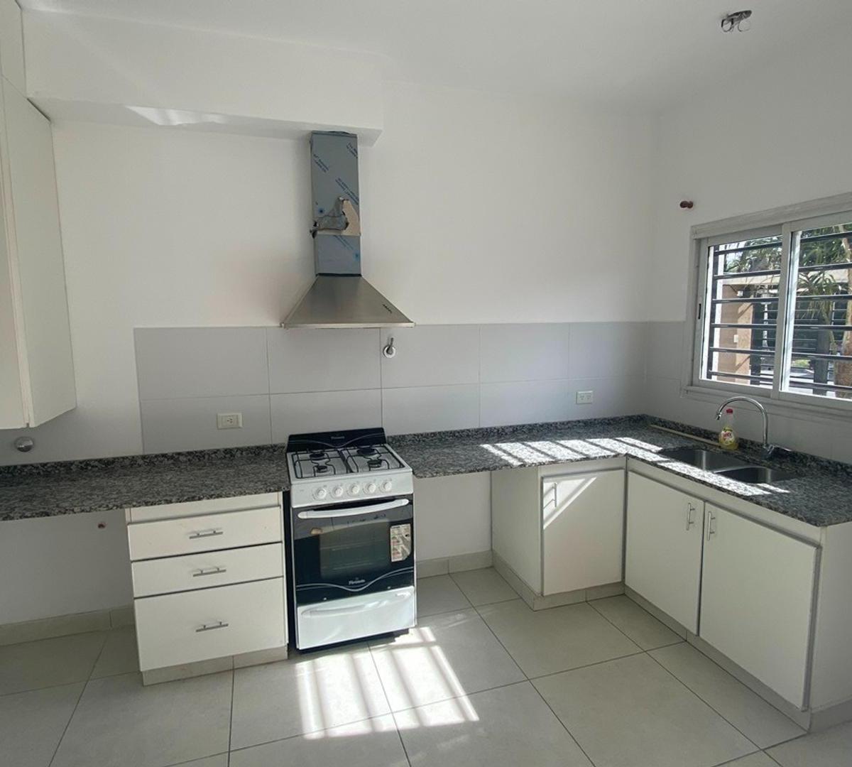 Duplex en Venta: 3 Ambientes: Ituzaingo 1