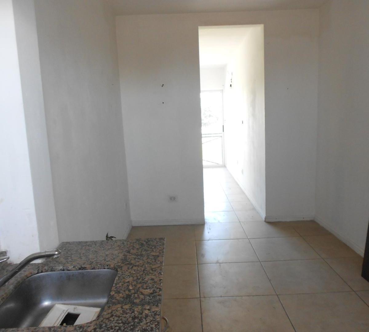 Foto de DEPARTAMENTO EN VENTA :: 2 AMBIENTES :: ACCESO OESTE, imagen 2