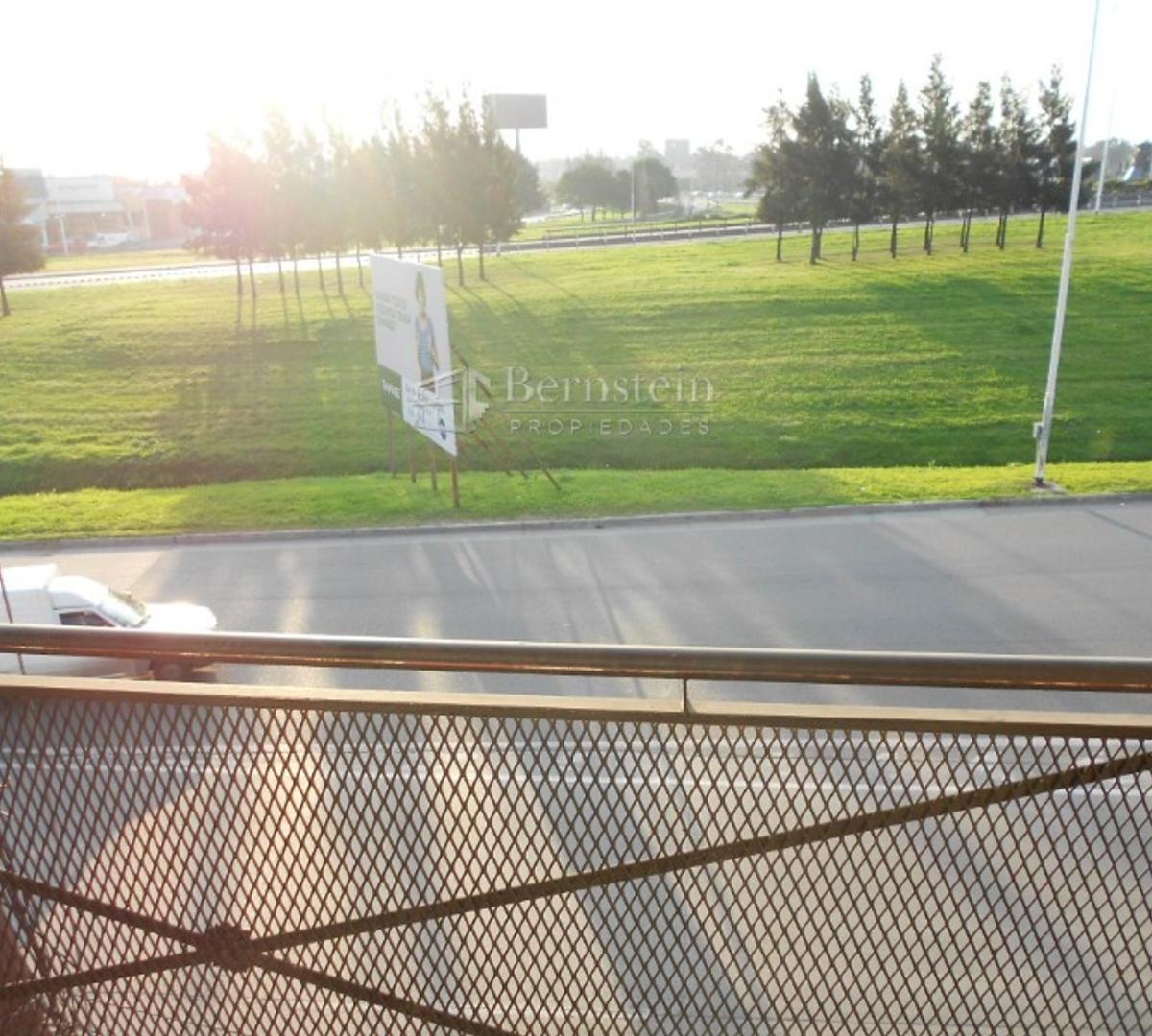 DEPARTAMENTO EN VENTA :: 2 AMBIENTES :: ACCESO OESTE