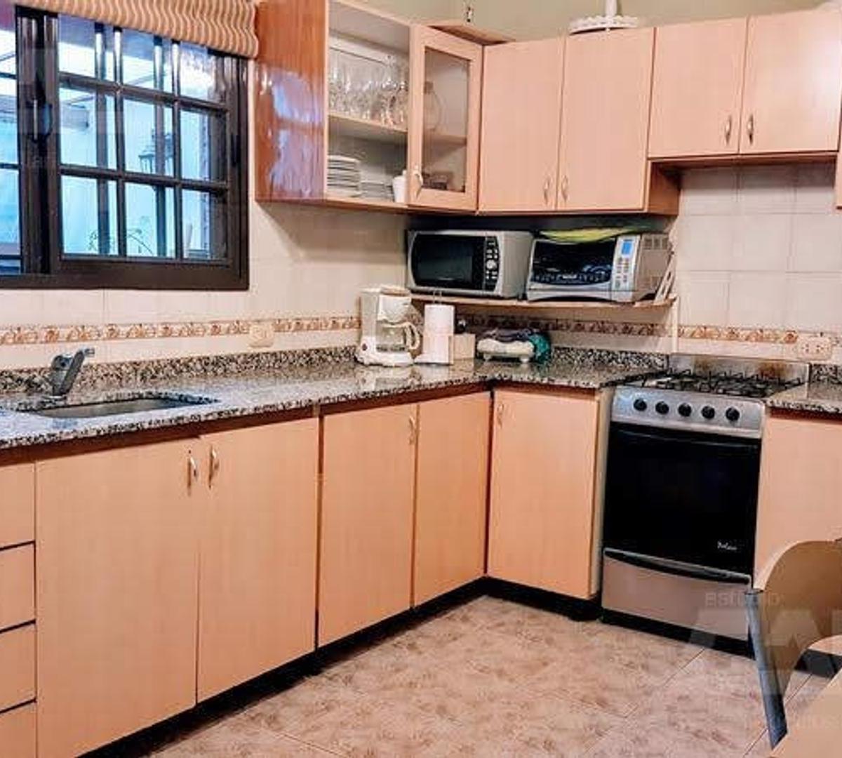 Duplex en Venta: 3 Ambientes: Ituzaingo 2