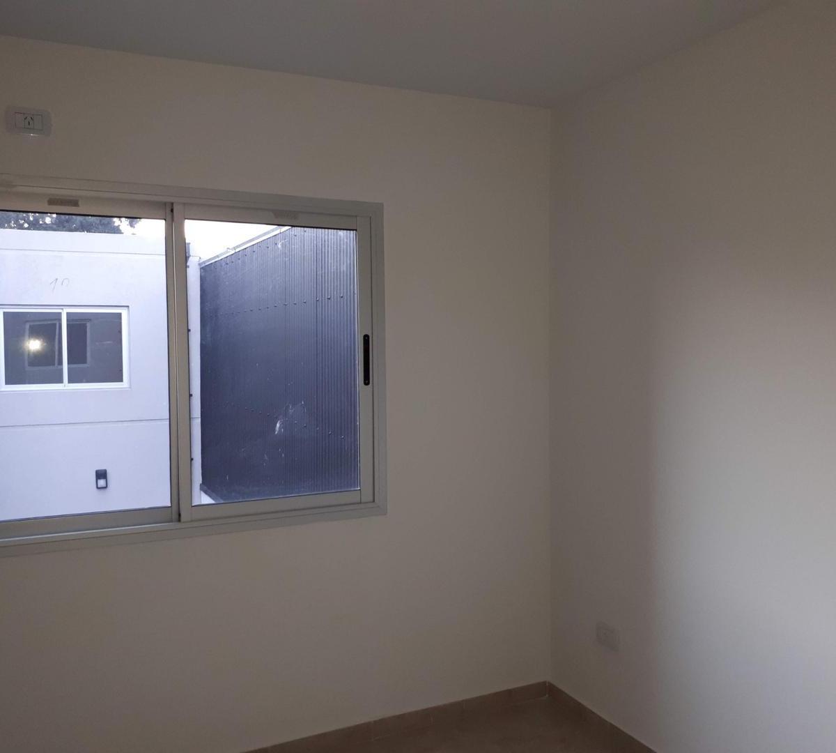 DUPLEX EN VENTA :: ITUZAINGO :: 3 AMBIENTES