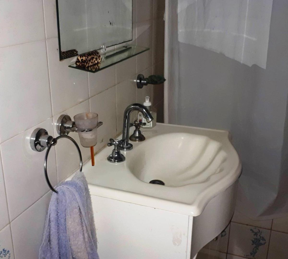Foto de CASA EN VENTA: 3 AMB::UDAONDO/H MIRIAM::309m2 y 80m2 CUB, imagen 4