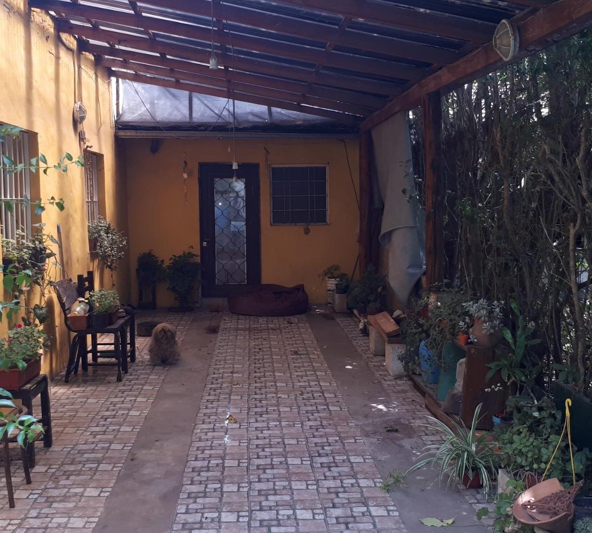 Foto de CASA EN VENTA: 3 AMB::UDAONDO/H MIRIAM::309m2 y 80m2 CUB, imagen 5