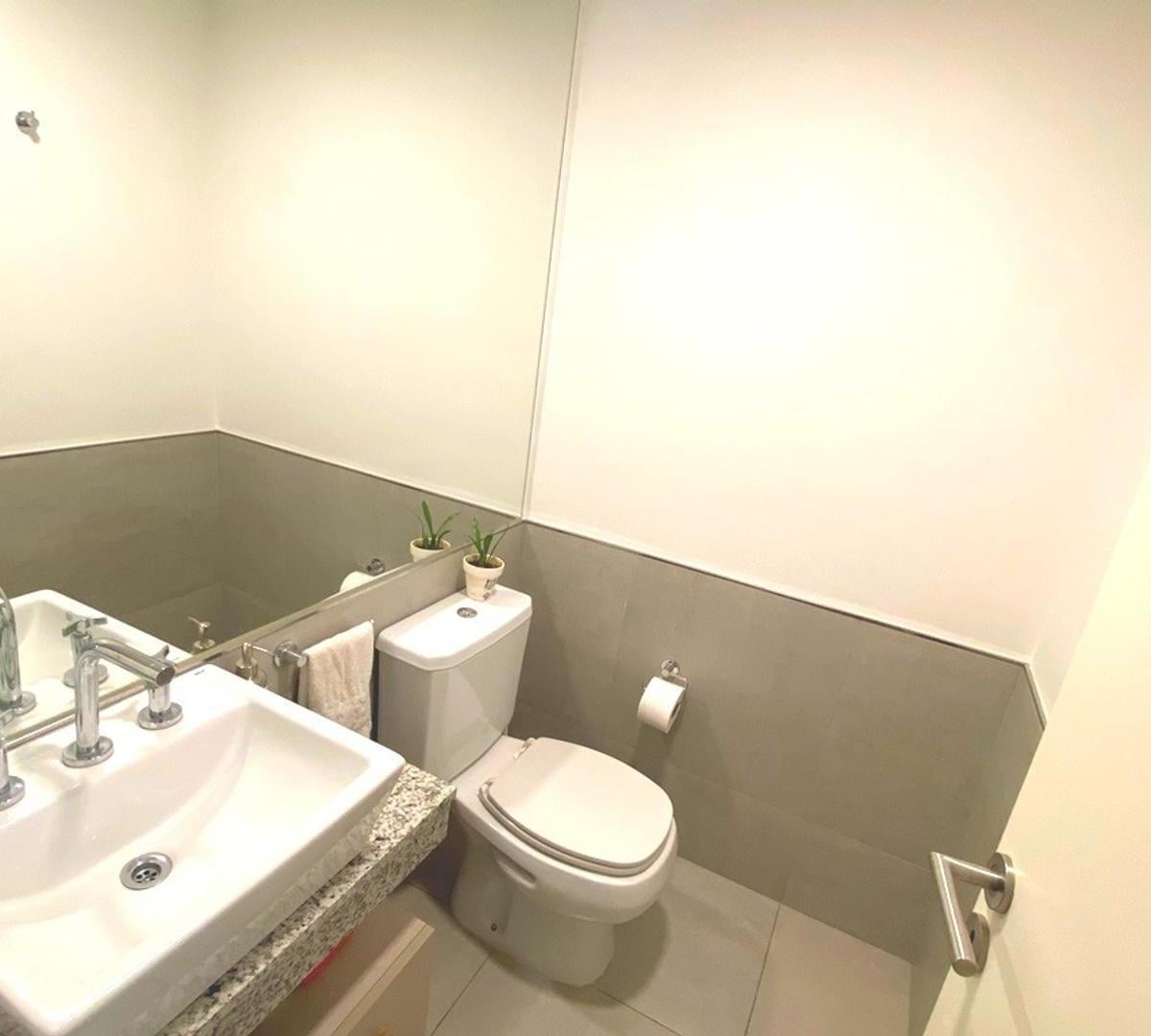 Foto de DEPARTAMENTO EN VENTA :: 4 AMBIENTES :: CASTELAR, imagen 5