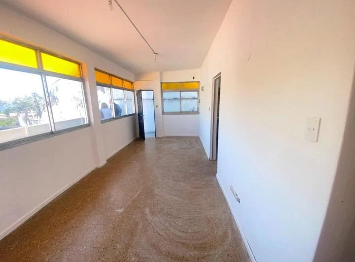 DEPARTAMENTO EN ALQUILER :: 3 AMBIENTES :: ITUZAINGO 3