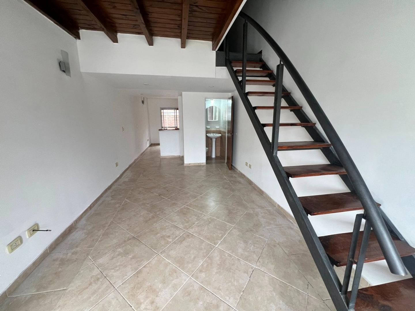 Foto de DUPLEX EN VENTA :: ITUZAINGO :: 3 AMBIENTES, imagen 1