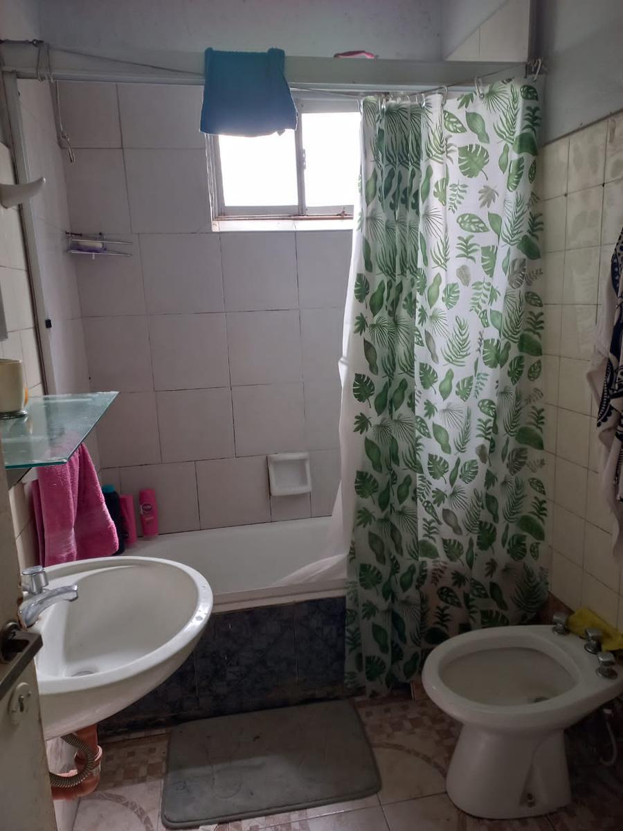 Rivera Indarte 201, Sarandí ¡Cuatro Ambientes en Venta! 4
