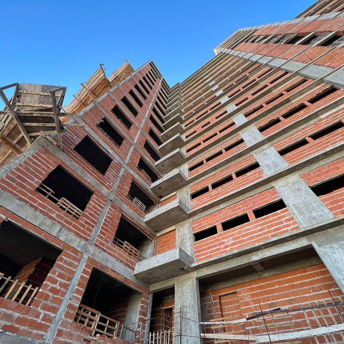 Departamento de Tres Ambientes en Venta en Avellaneda 2