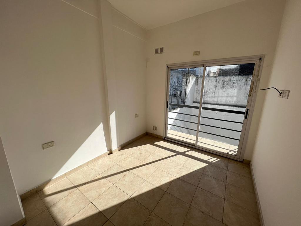 Departamento de Dos Ambientes a La Venta 3