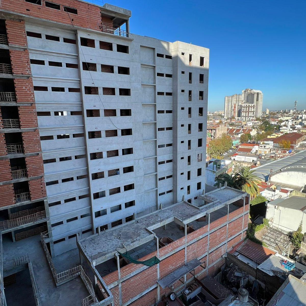 Departamento de Dos Ambientes en Venta en Avellaneda 3