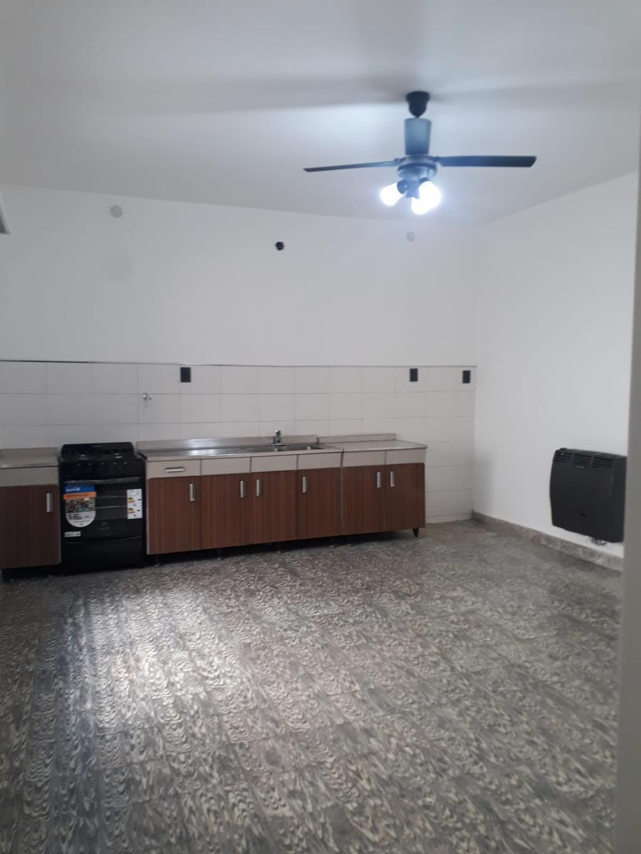 Urquiza 1769, Quilmes ¡Casa de Cinco Ambientes a La Venta! 4